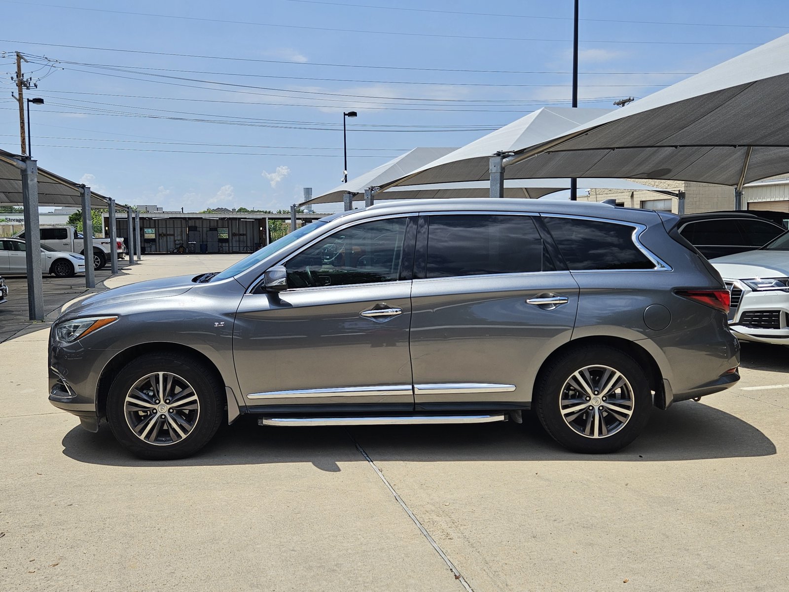 Used 2018 INFINITI QX60 FWD w/ Premium Plus Package image 8