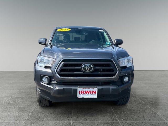 Used 2021 Toyota Tacoma SR5 AWD/4WD image 6