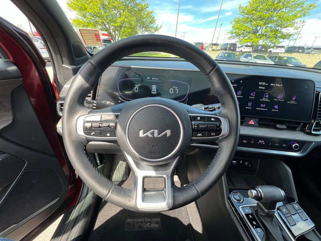 Used 2023 Kia Sportage X-Line w/ X-Line Premium Package AWD/4WD image 47