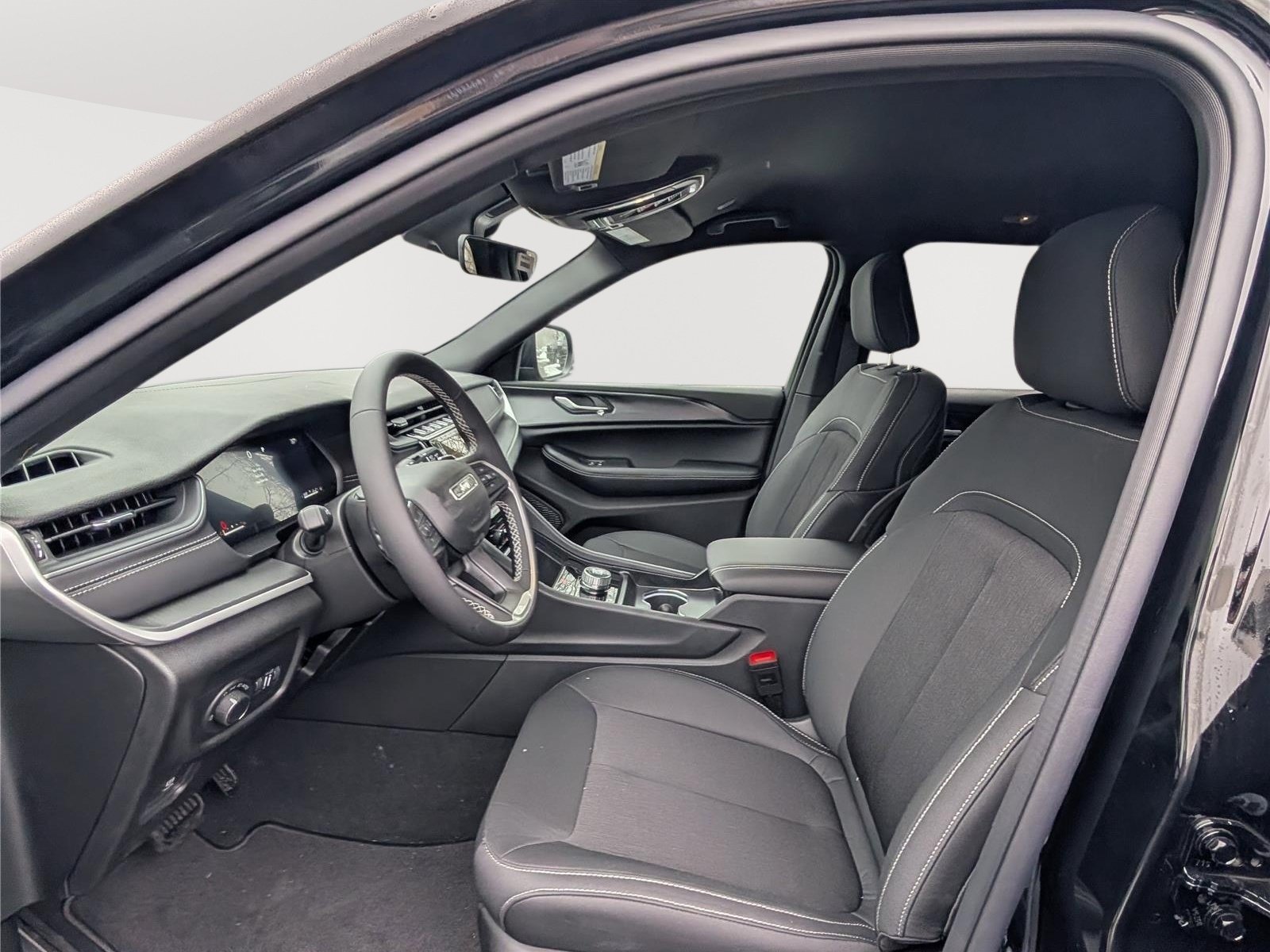 New 2026 Jeep Grand Cherokee Laredo AWD/4WD image 10