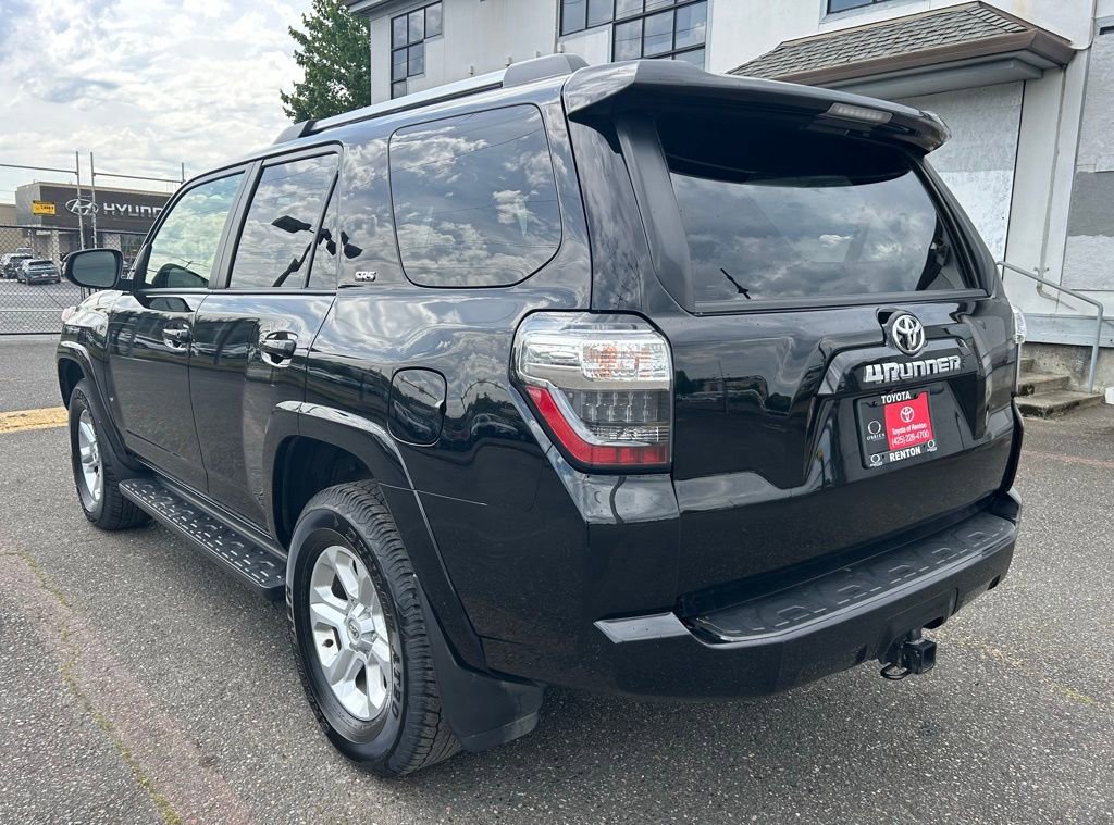 Certified 2024 Toyota 4Runner SR5 Premium w/ Moonroof Package AWD/4WD image 7