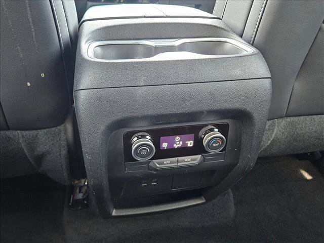 Used 2025 Buick Enclave Preferred AWD/4WD image 16