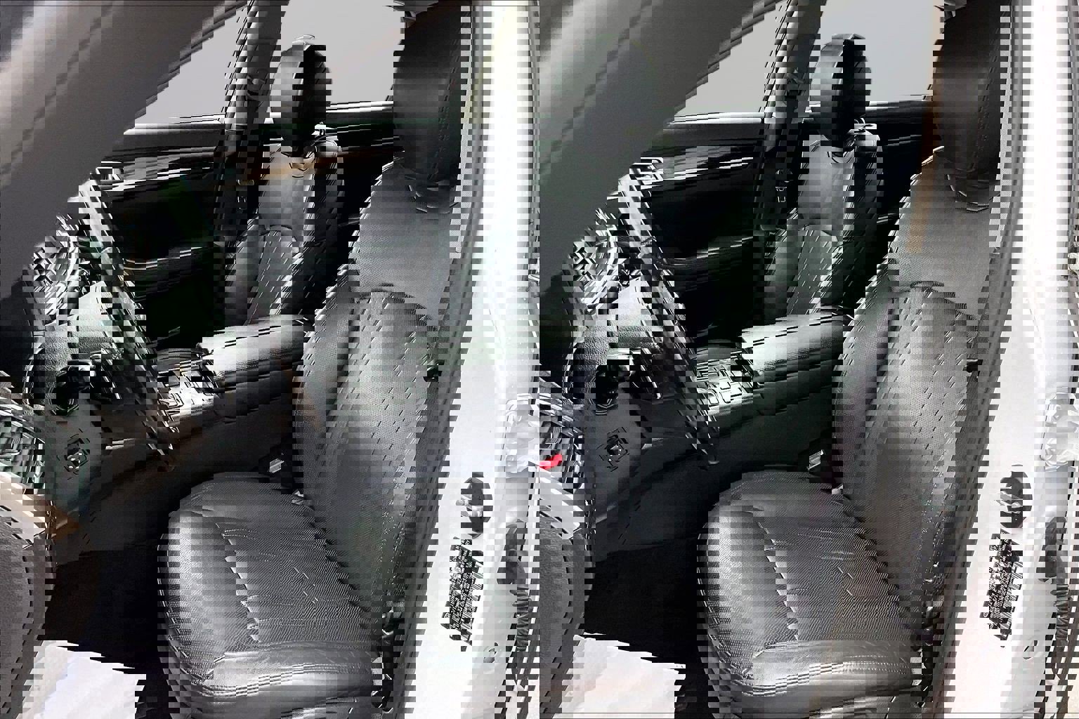 Used 2019 Genesis G80 3.8 image 16