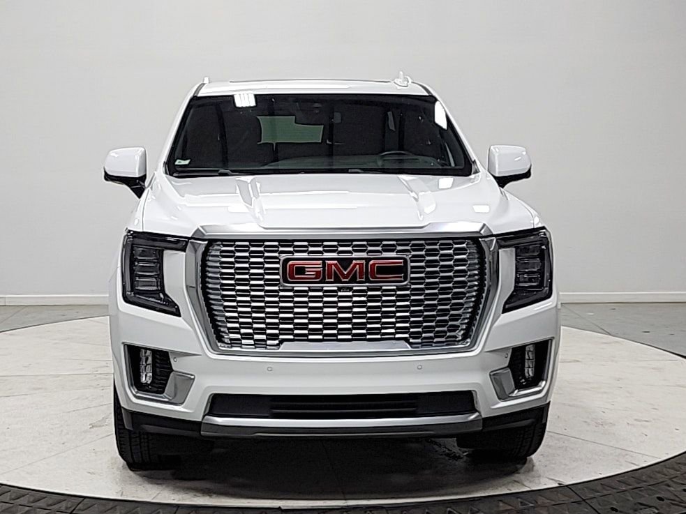 Used 2023 GMC Yukon Denali w/ Max Trailering Package image 2