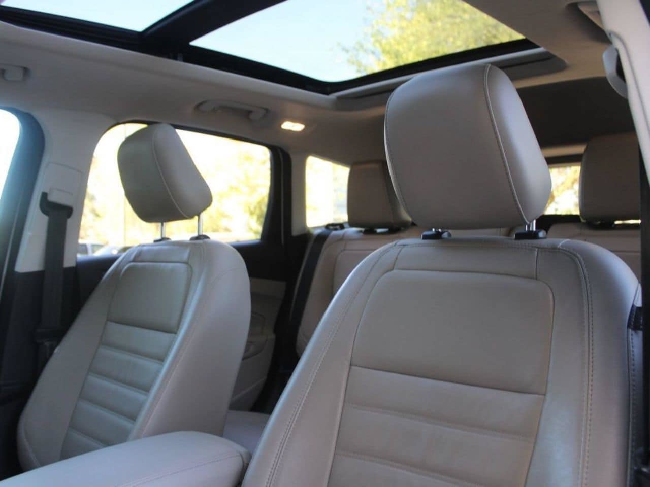 Used 2019 Ford Escape Titanium FWD image 24