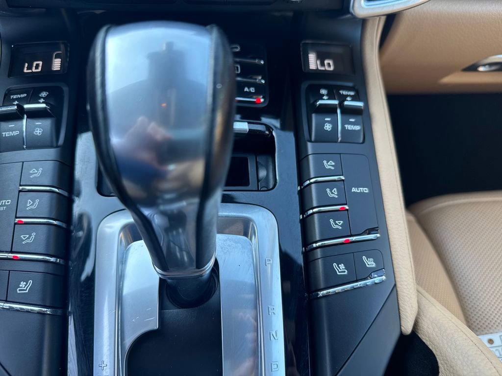 Used 2017 Porsche Cayenne S AWD/4WD image 28