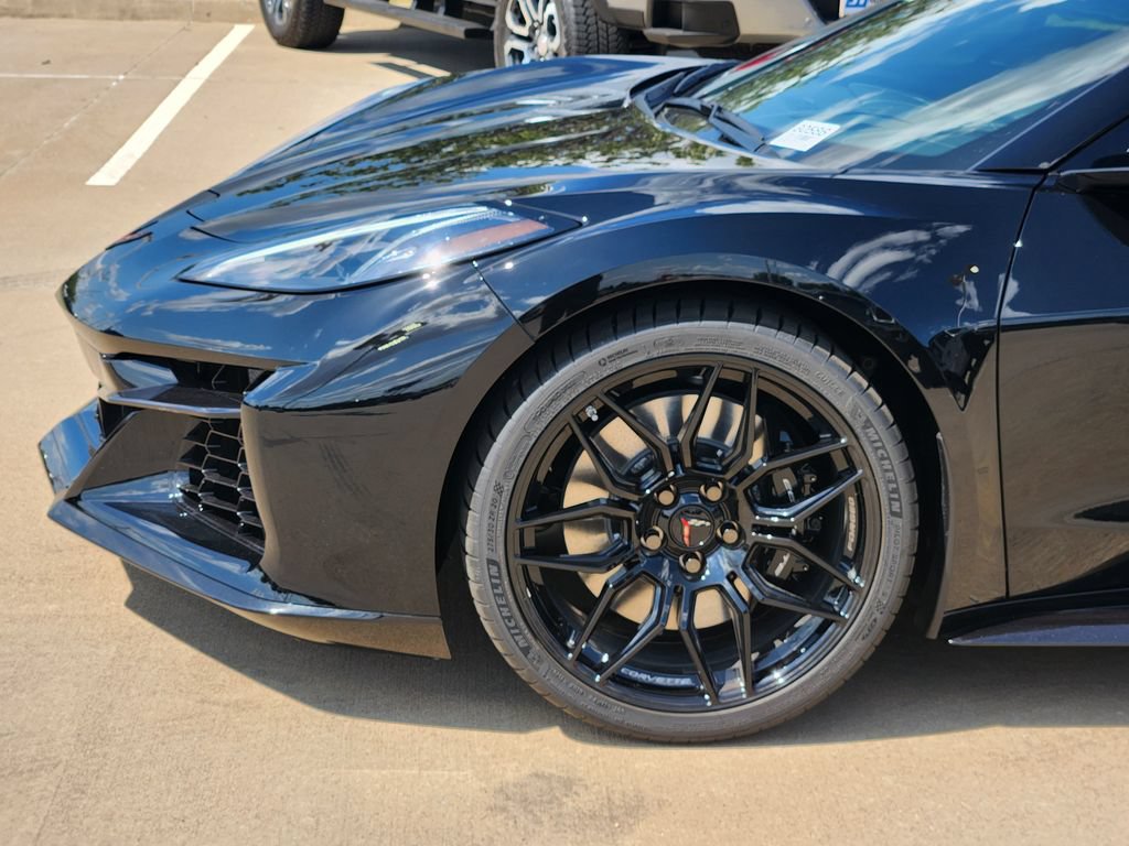 New 2027 Chevrolet Corvette Z06 RWD image 5