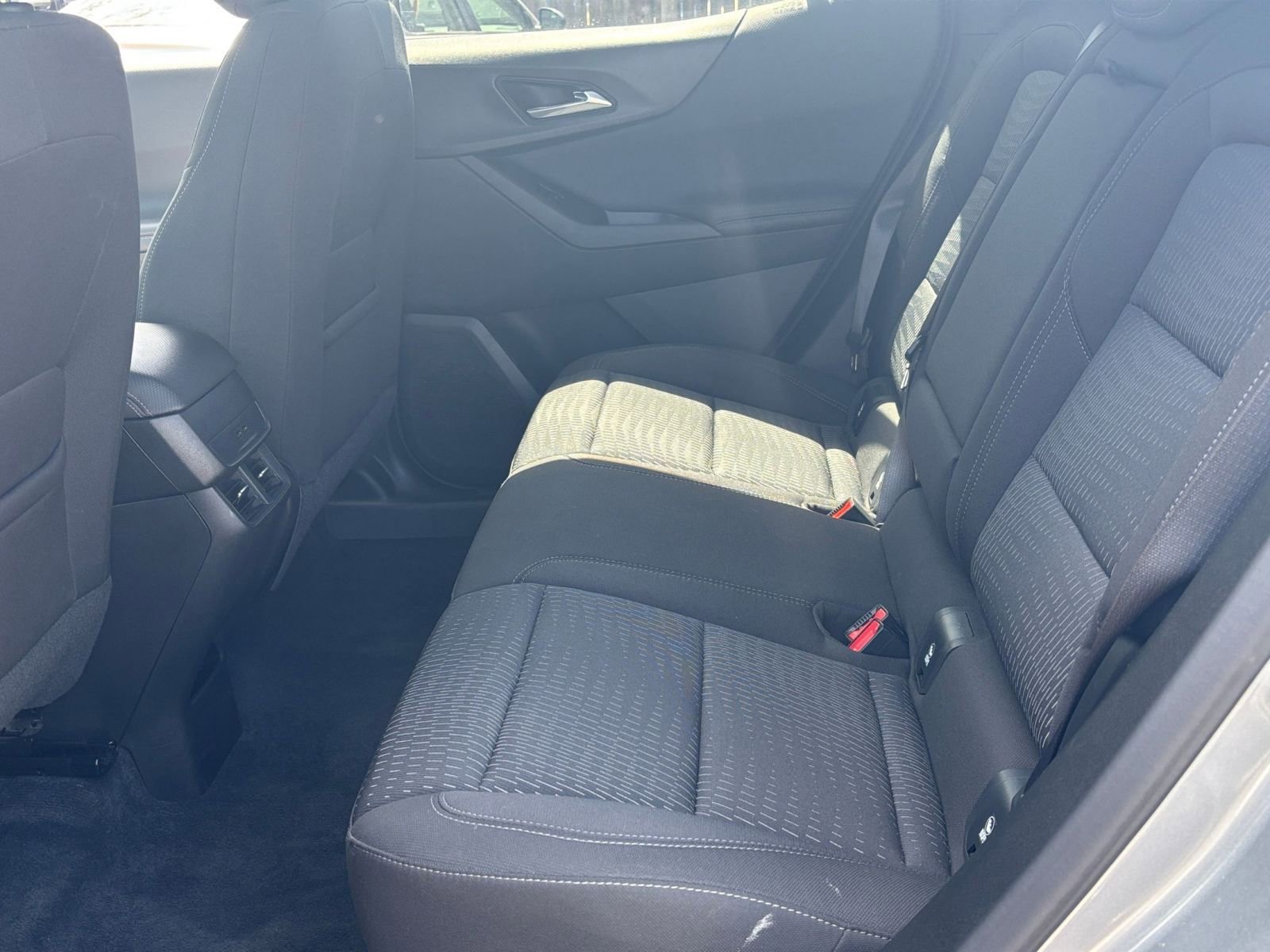 Used 2025 Chevrolet Equinox LT AWD/4WD image 23