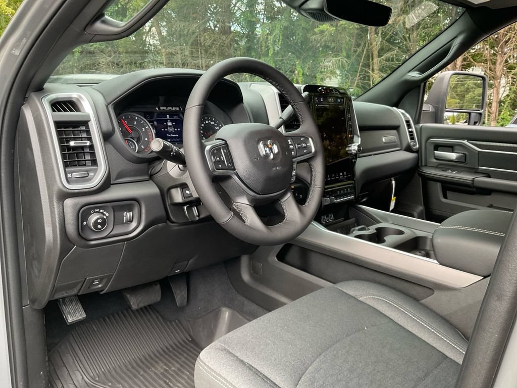 New 2027 RAM 3500 Big Horn AWD/4WD image 23