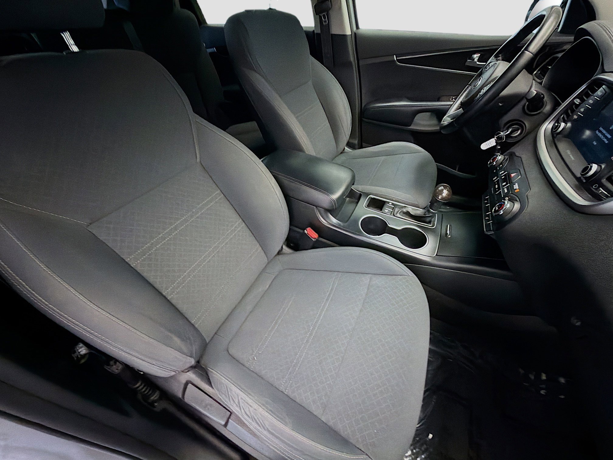 Used 2018 Kia Sorento LX image 15