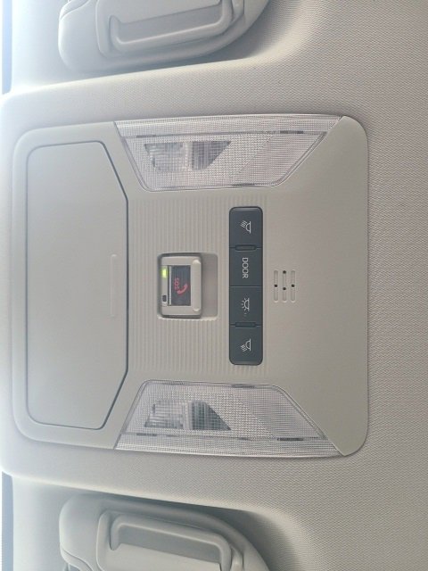 Used 2025 Toyota RAV4 XLE image 30