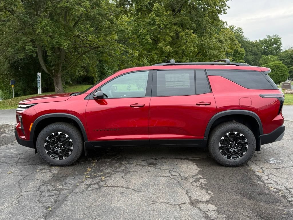 New 2027 Chevrolet Traverse Z71 w/ LPO, Floor Liner Package AWD/4WD image 8
