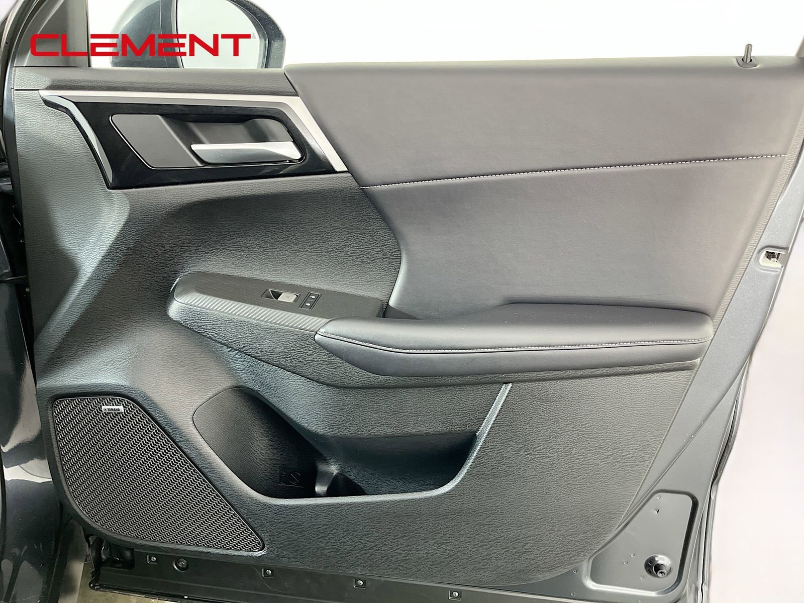 Used 2025 Mitsubishi Outlander SE FWD image 37