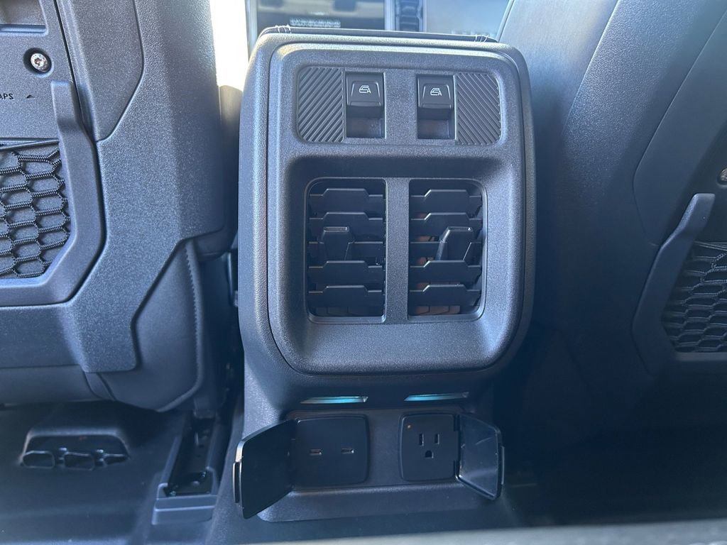 New 2025 Ford Bronco Big Bend w/ Black Diamond Package image 23