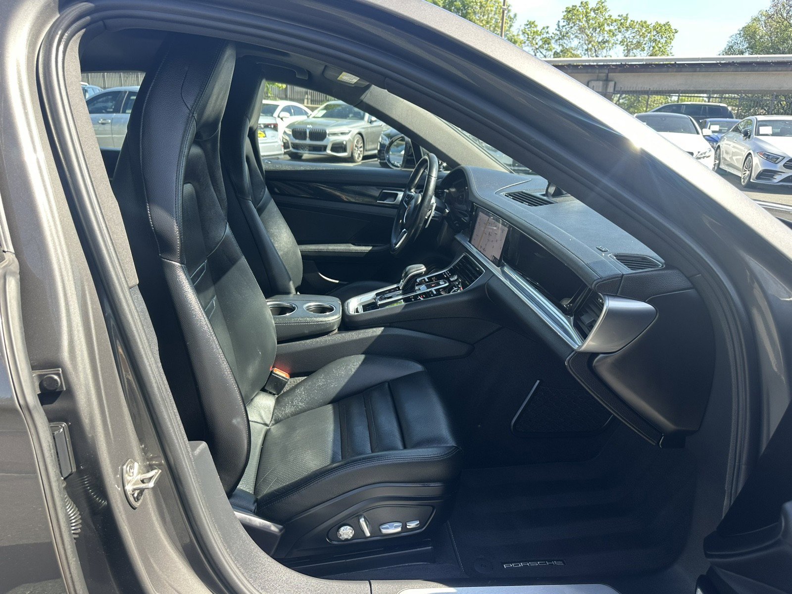 Used 2018 Porsche Panamera 4 AWD/4WD image 20