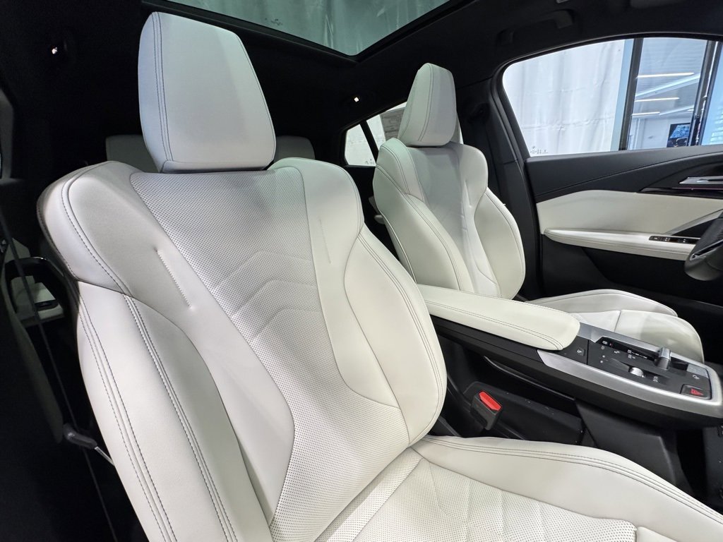 New 2026 BMW X2 xDrive28i w/ Technology Package image 28