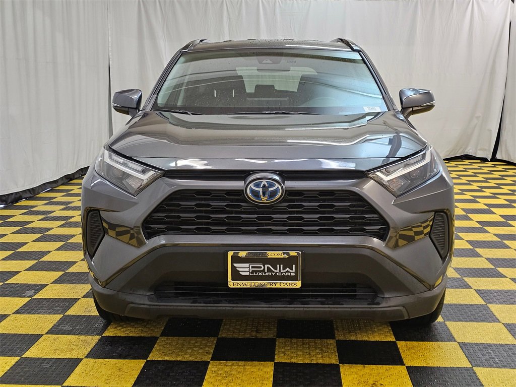 Used 2023 Toyota RAV4 LE image 8
