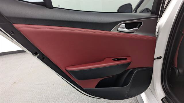 Used 2019 Kia Stinger GT AWD/4WD image 17