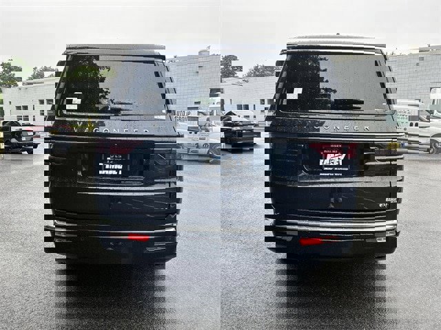 New 2025 Jeep Wagoneer L 4WD w/ Premium Group I image 7