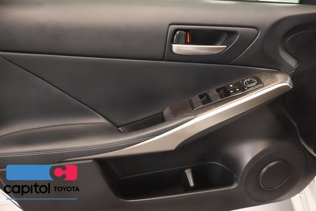 Used 2019 Lexus IS 300 F Sport w/ F Sport Package RWD image 9