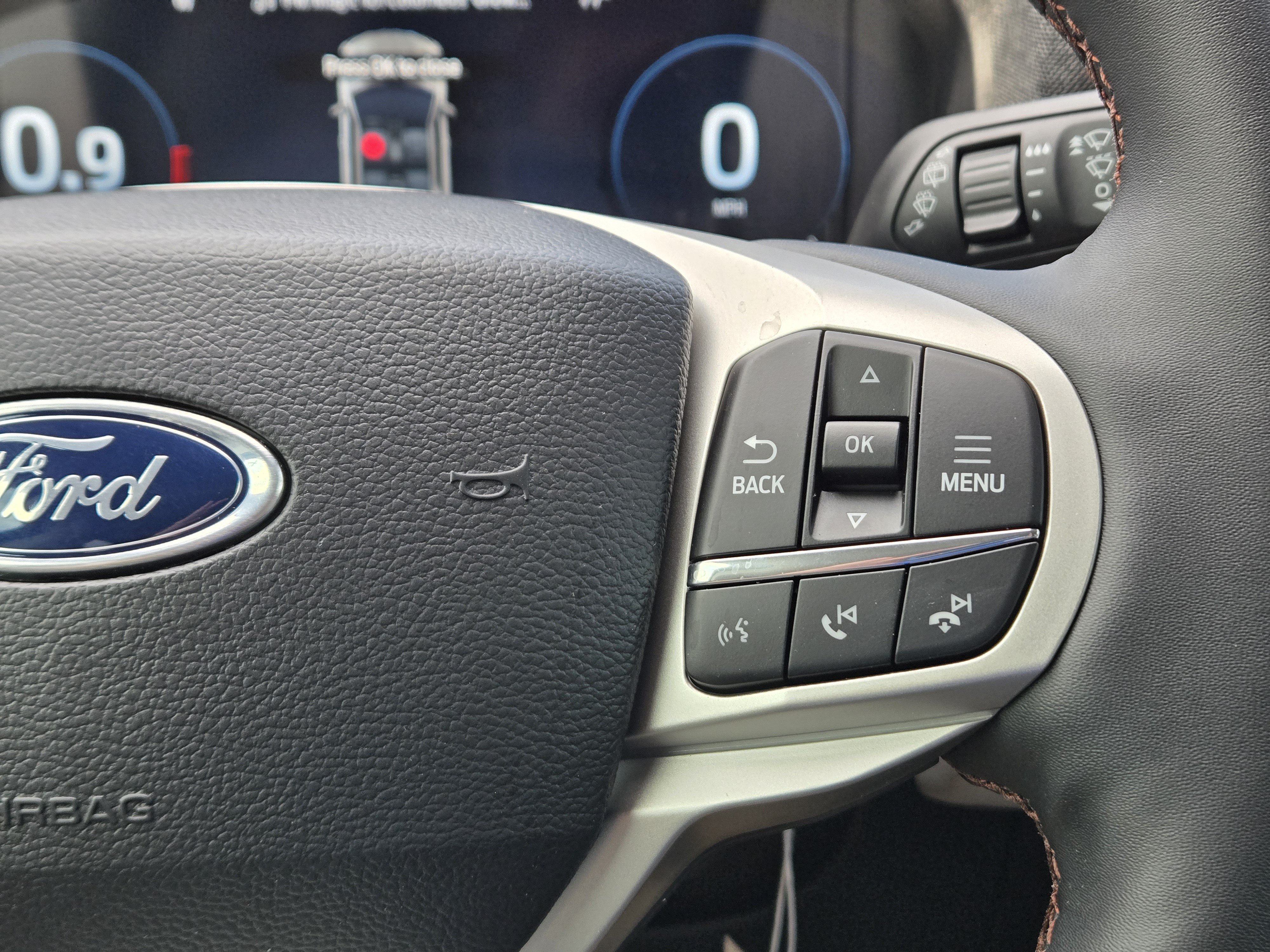 New 2026 Ford Explorer Active w/ Active Comfort Package RWD image 25