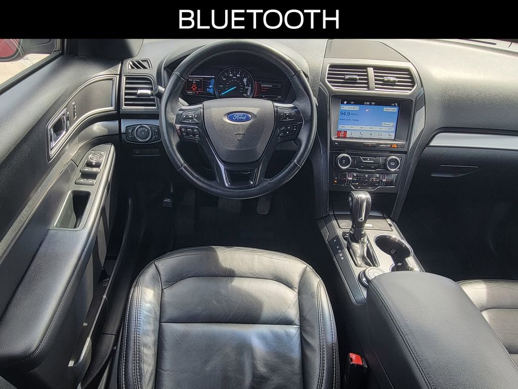 Certified 2018 Ford Explorer XLT w/ Equipment Group 202A AWD/4WD image 9