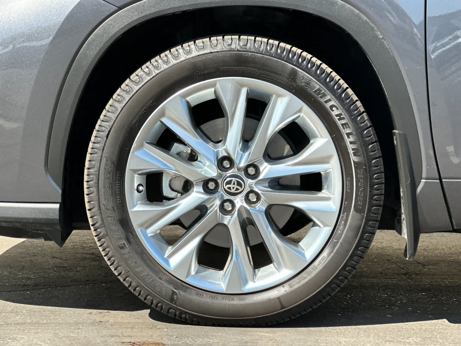 Used 2020 Toyota Highlander Limited AWD/4WD image 29