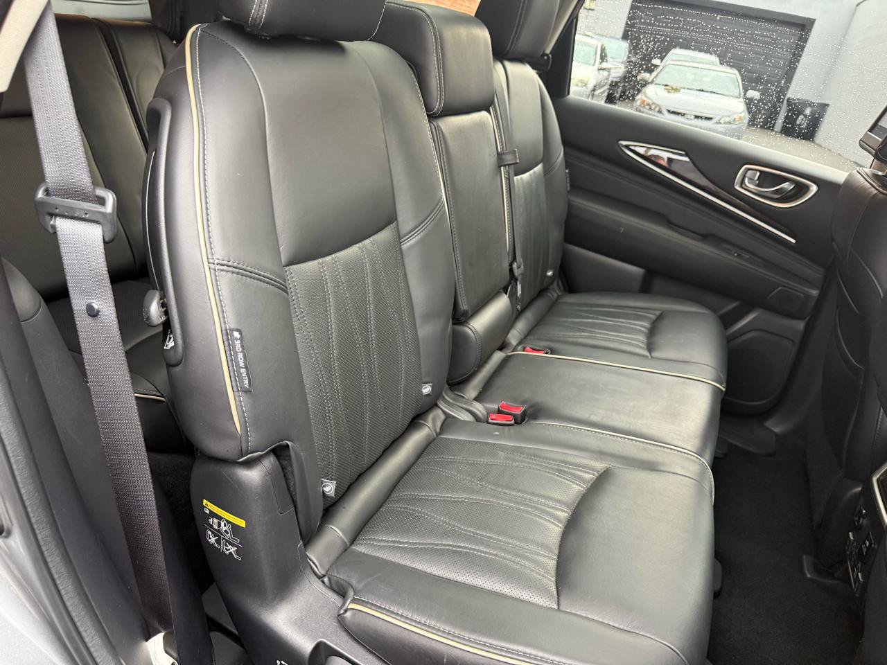Used 2018 INFINITI QX60 Luxe w/ Deluxe Technology Package AWD/4WD image 8