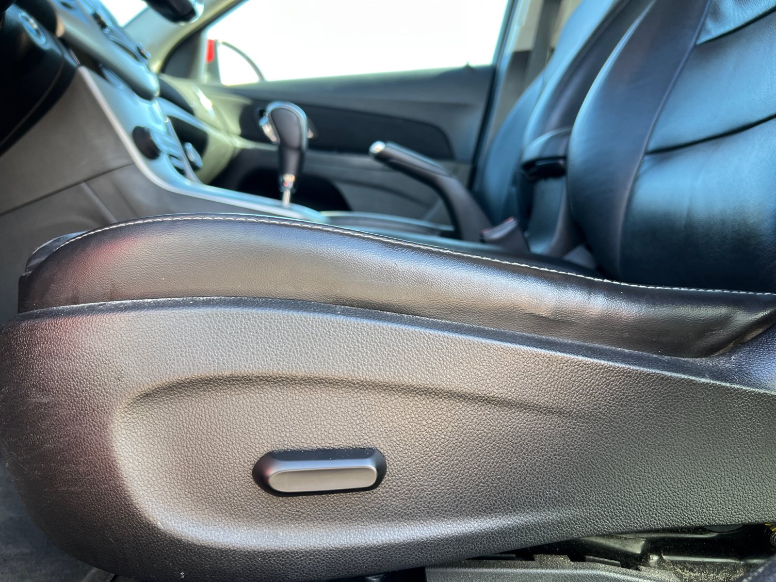 Used 2016 Chevrolet Cruze LTZ FWD image 14
