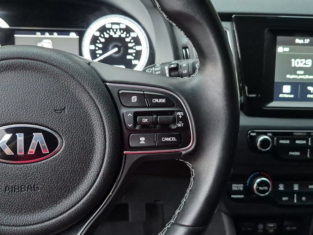 Used 2019 Kia Niro EX FWD image 18