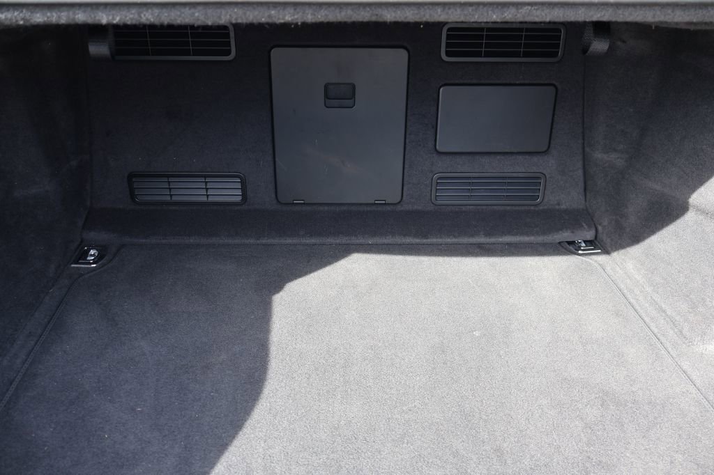 Used 2012 Audi A8 L 4.2 AWD/4WD image 11