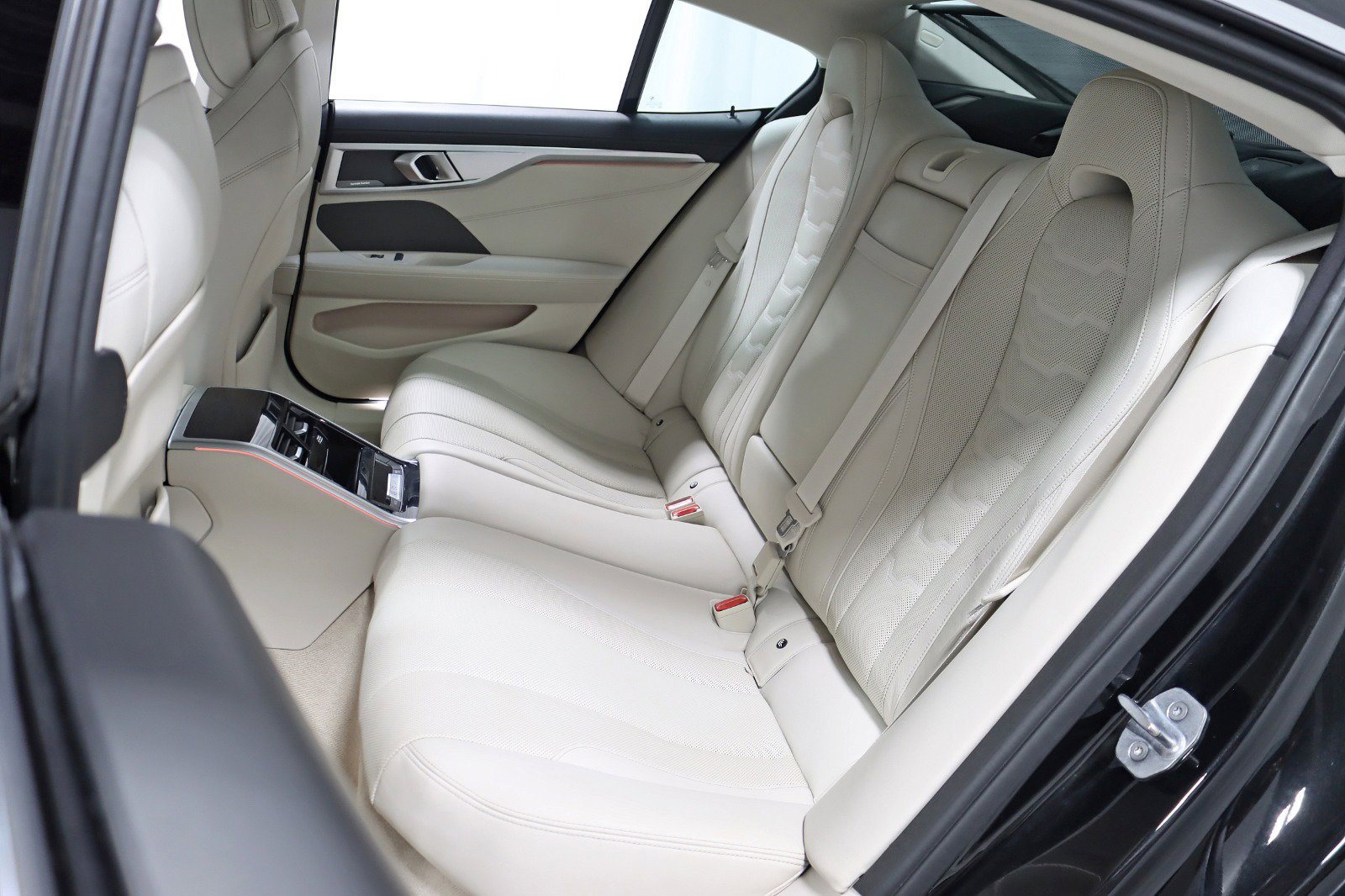 Used 2020 BMW 840i Gran Coupe xDrive w/ Driving Assistance Package AWD/4WD image 33