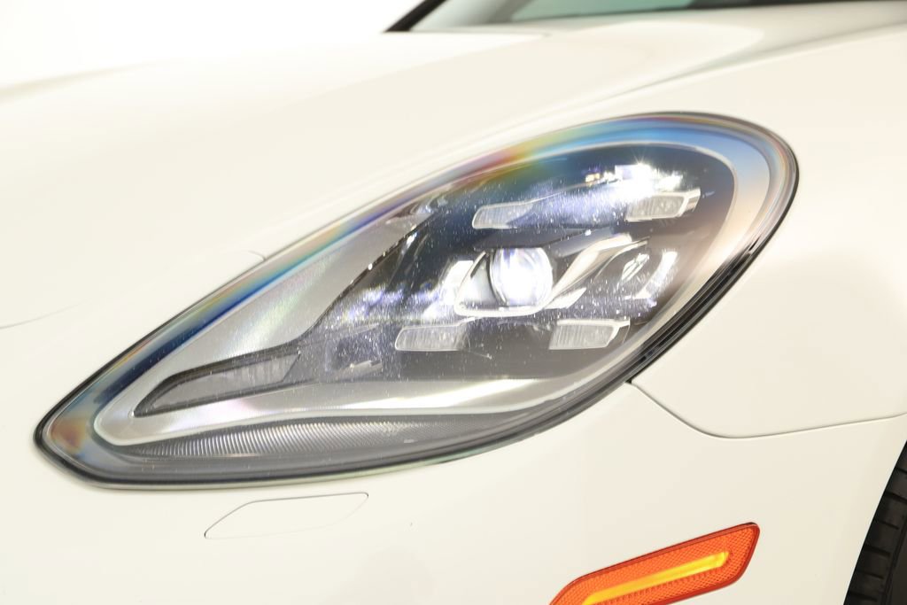Used 2018 Porsche Panamera 4 image 38