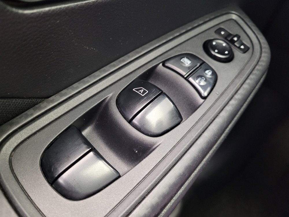 Used 2021 Nissan Versa SV FWD image 27
