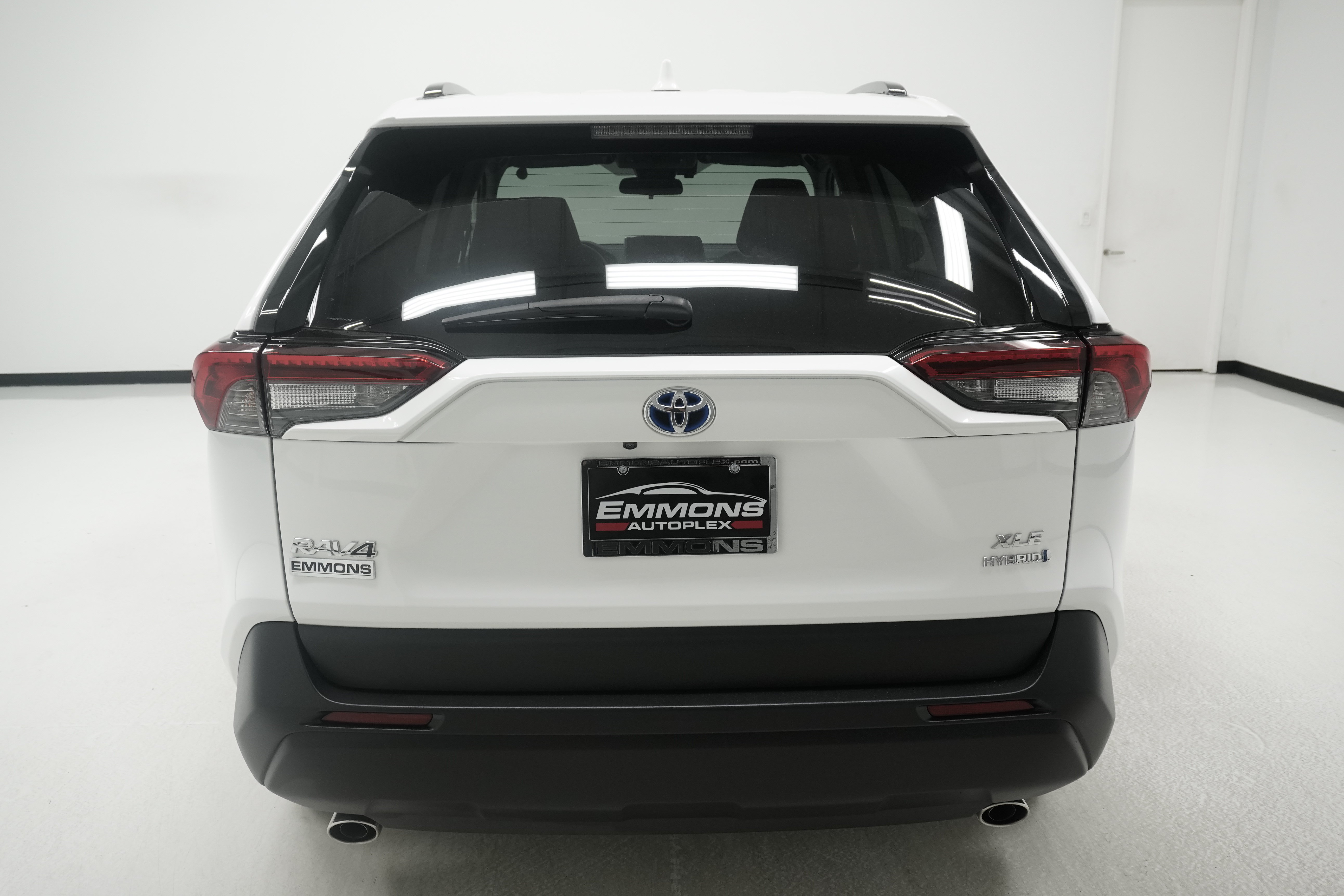 Used 2023 Toyota RAV4 XLE w/ XLE Grade Weather Package AWD/4WD image 5