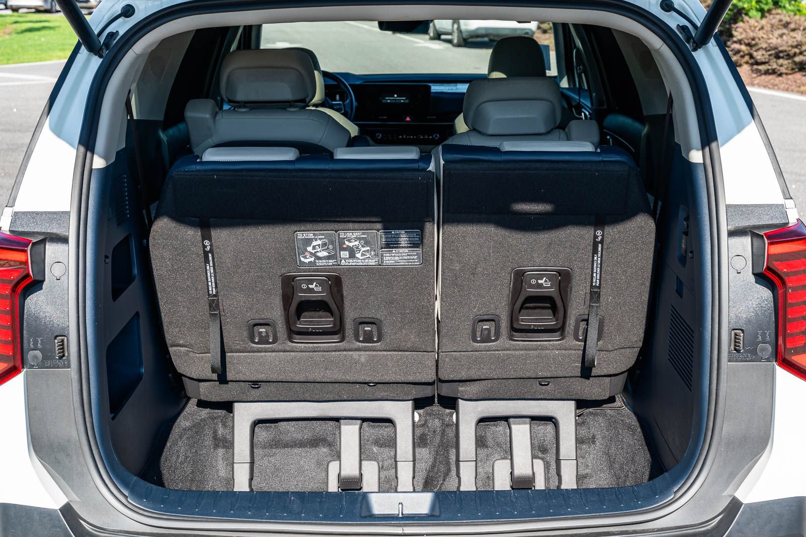 Used 2025 Kia Carnival SX Prestige FWD image 16