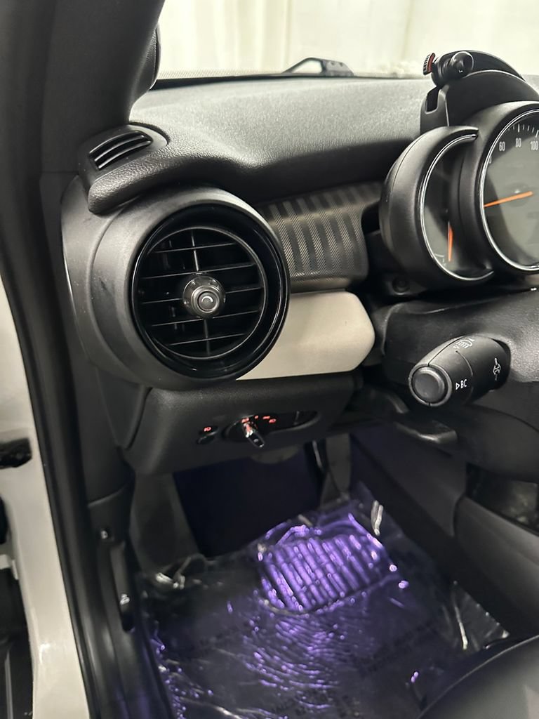 Used 2018 MINI Cooper S w/ Premium Package FWD image 14
