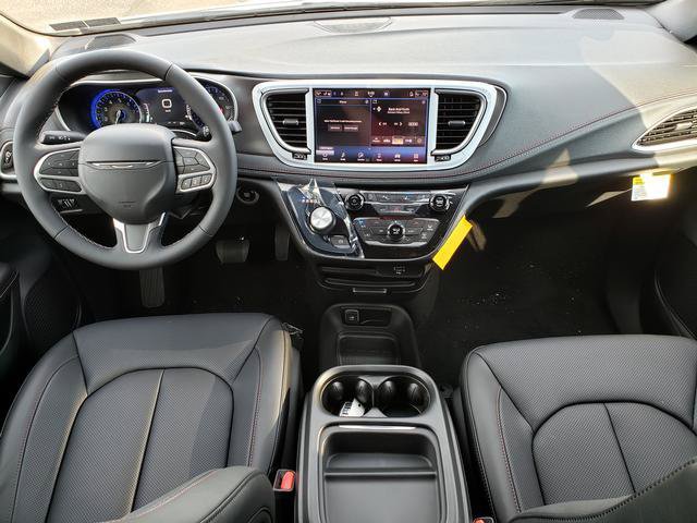 New 2027 Chrysler Pacifica Select FWD image 16