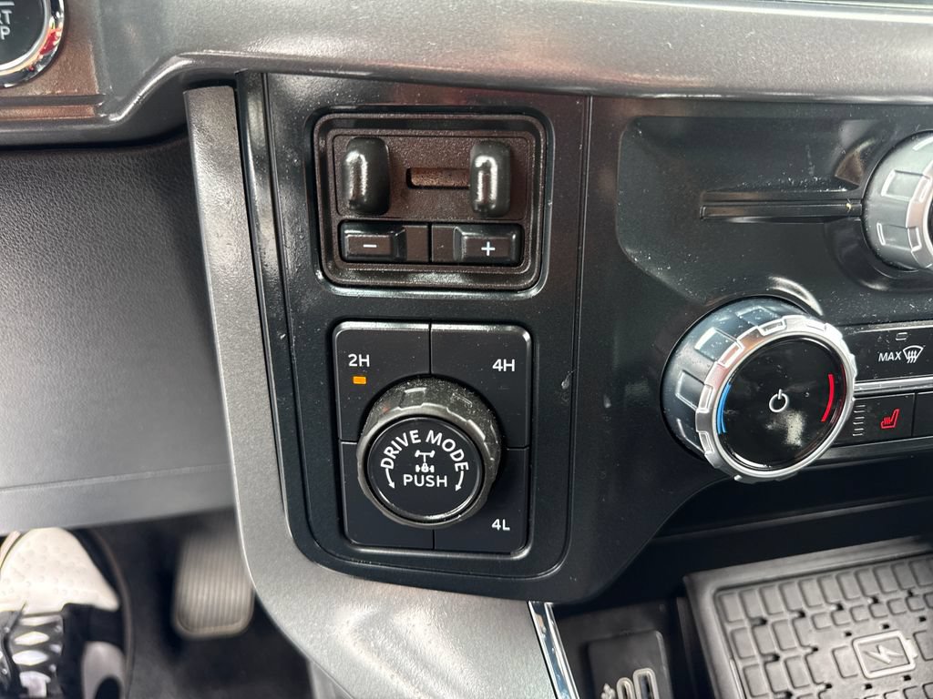 Used 2025 Ford F150 XLT w/ Equipment Group 302A MID AWD/4WD image 40