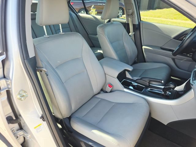 Used 2015 Honda Accord EX-L image 16