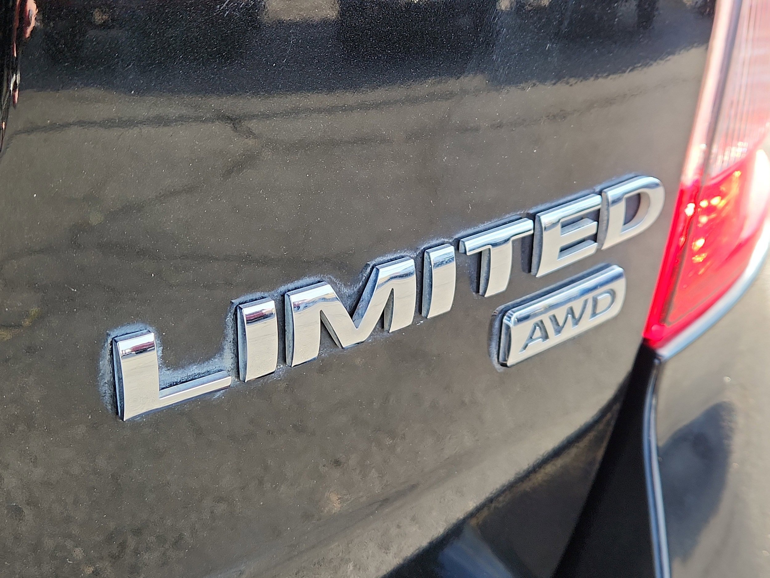 Used 2013 Ford Edge Limited AWD/4WD image 6