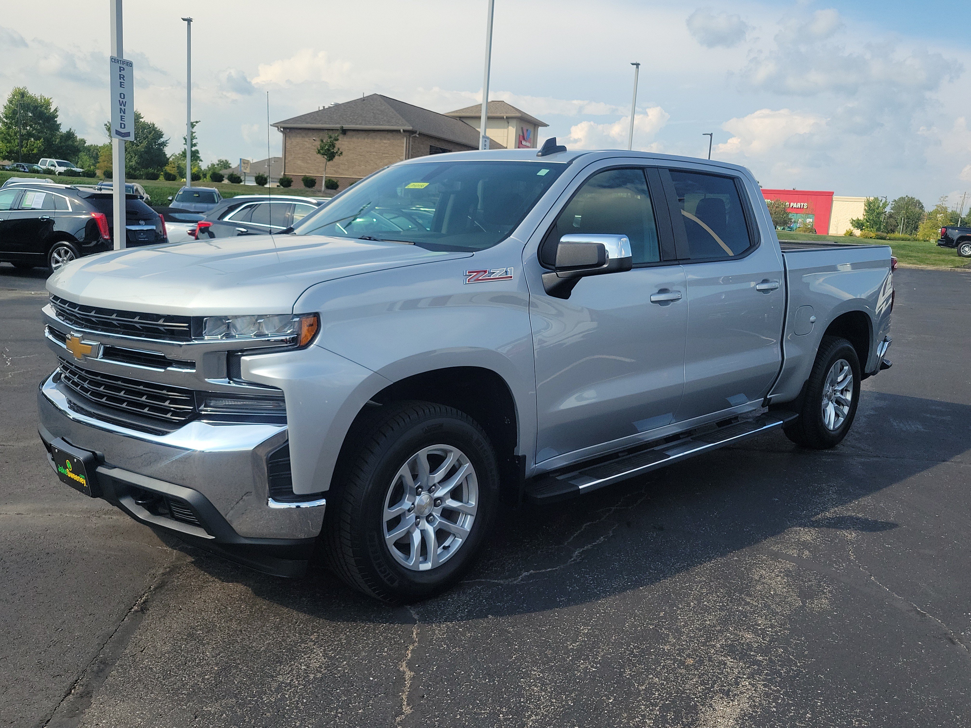Used 2019 Chevrolet Silverado 1500 LT w/ All-Star Edition AWD/4WD image 2