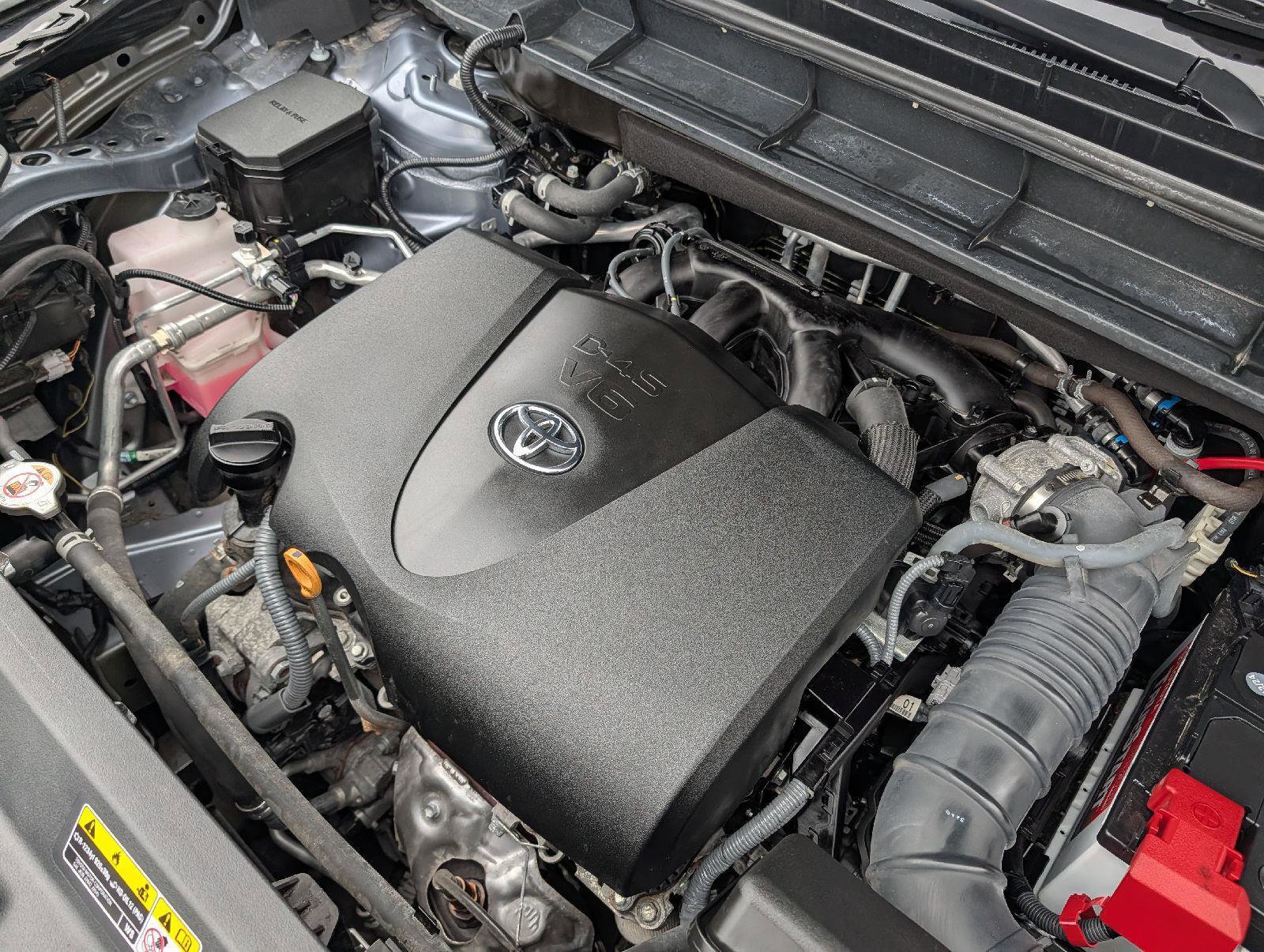 Used 2021 Toyota Highlander XLE image 29