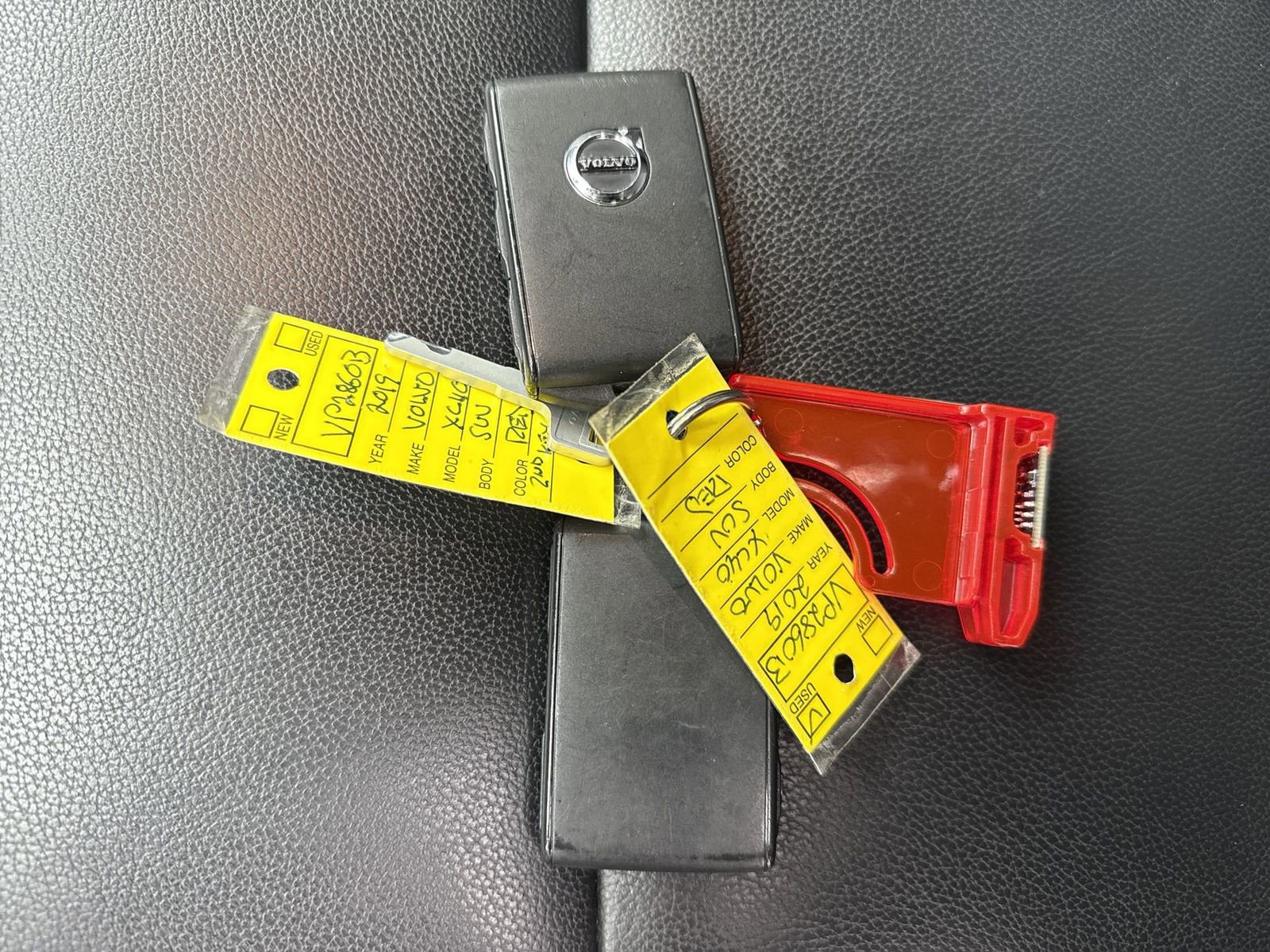 Used 2019 Volvo XC40 T5 Momentum image 47