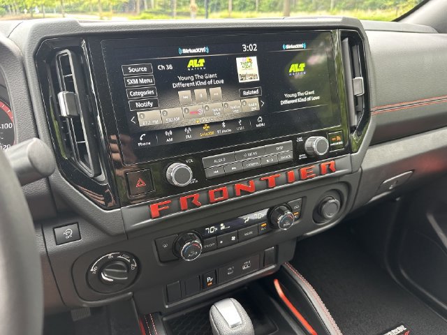 Certified 2025 Nissan Frontier PRO-4X AWD/4WD image 30
