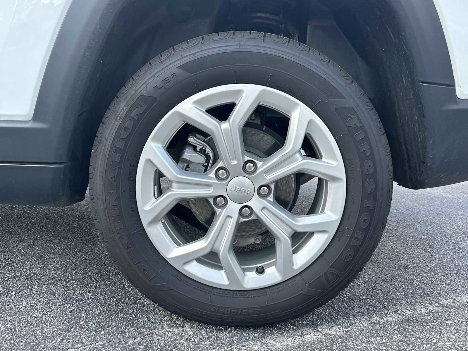 Used 2024 Jeep Compass Latitude image 19