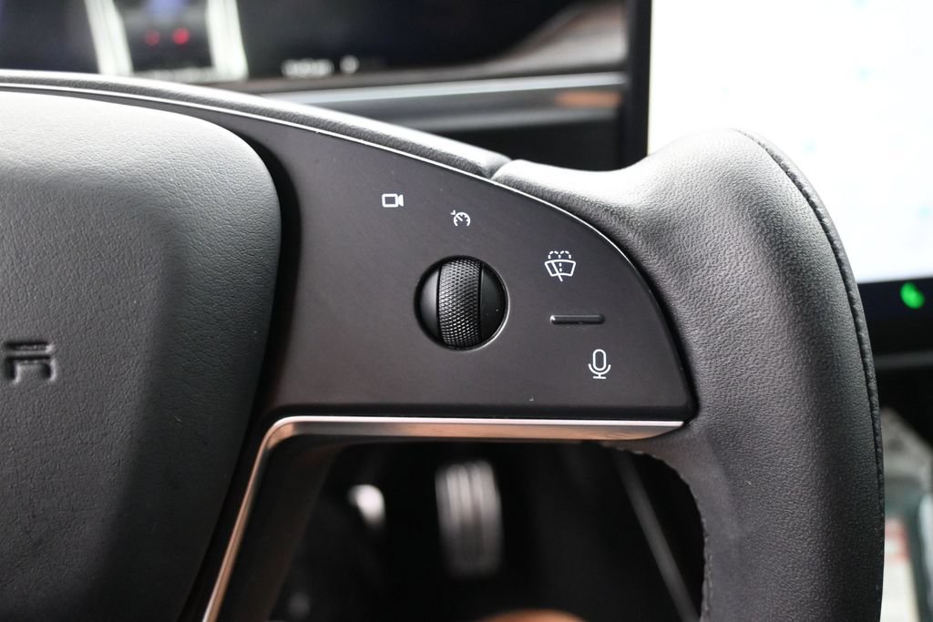 Used 2023 Tesla Model X AWD/4WD image 21