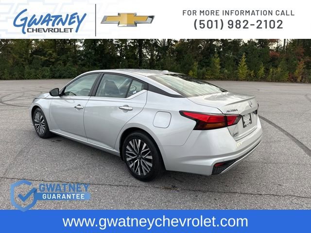 Used 2024 Nissan Altima 2.5 SV image 7