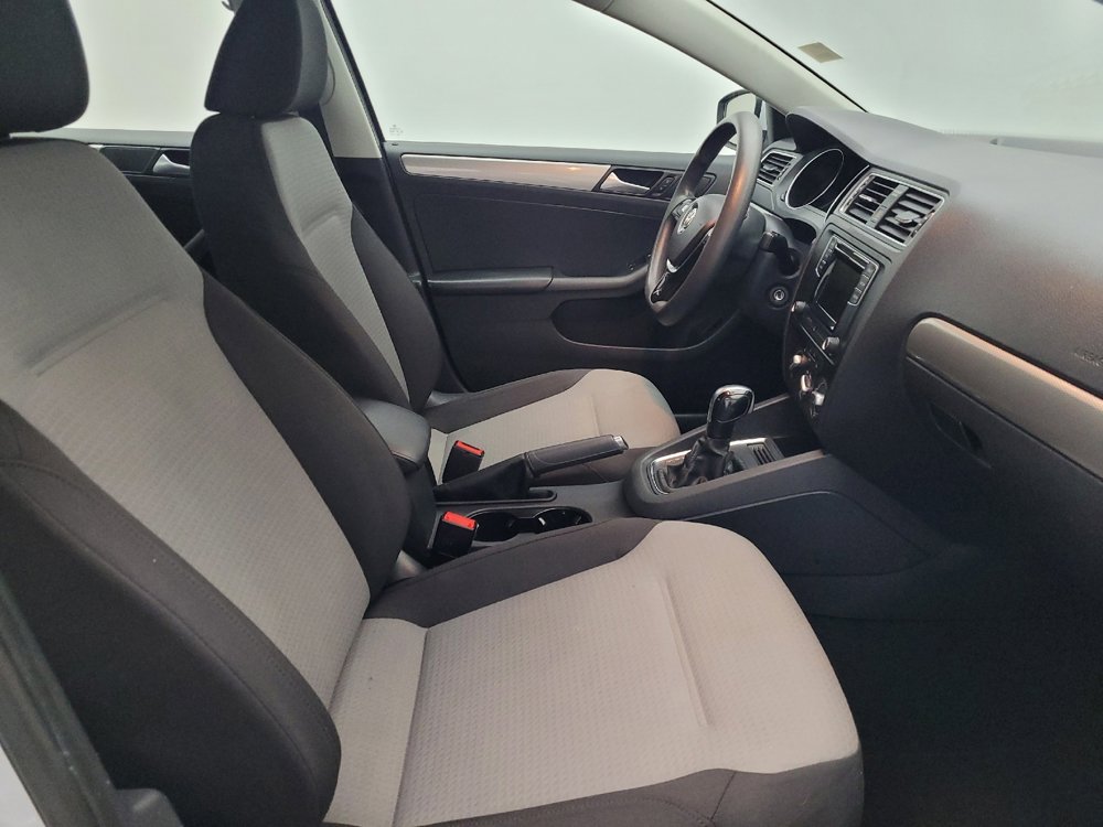 Used 2017 Volkswagen Jetta S w/ Jetta S Cold Weather Package FWD image 21