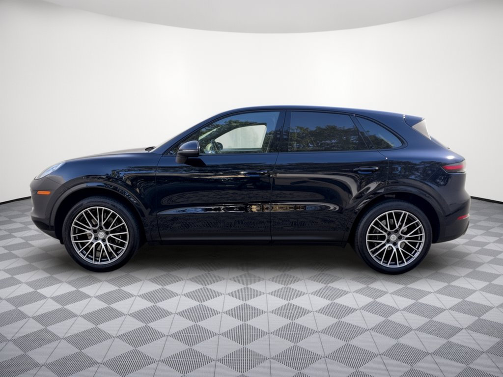 Used 2023 Porsche Cayenne AWD/4WD image 2